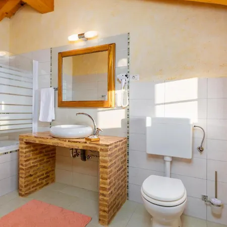 Awesome In With Kitchen Holiday home